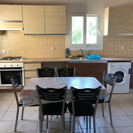 Holiday In Kyrenia/alsancak Villa *